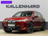 BMW iX xDrive60 112kWh - M-Sport - AHK - ACC- Harman - rote BMW iX