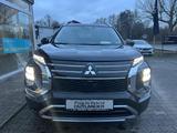 Mitsubishi Outlander 2.4L PHEV TOP * 8 J. Garantie Paket * - Mitsubishi Outlander: Schwarz