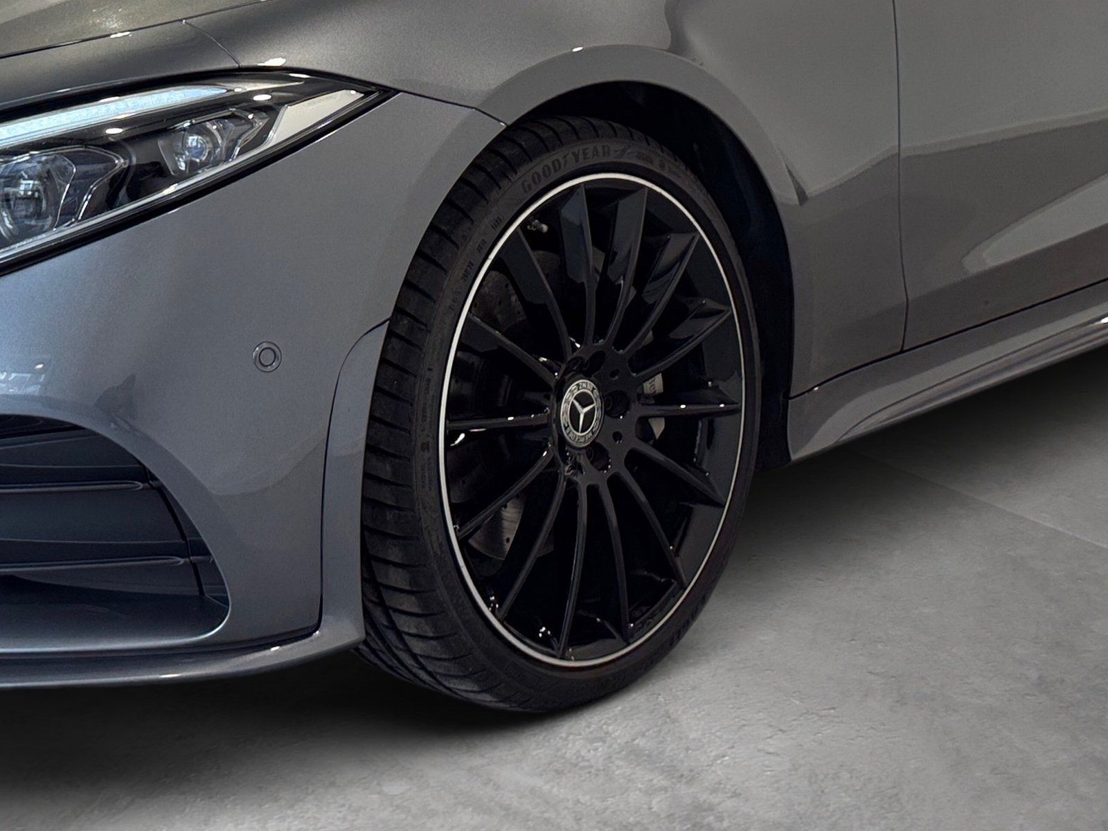 Fahrzeugabbildung Mercedes-Benz CLS 450 4M AMG*DISTRONIC*HUD*SHD*Burmester*360°