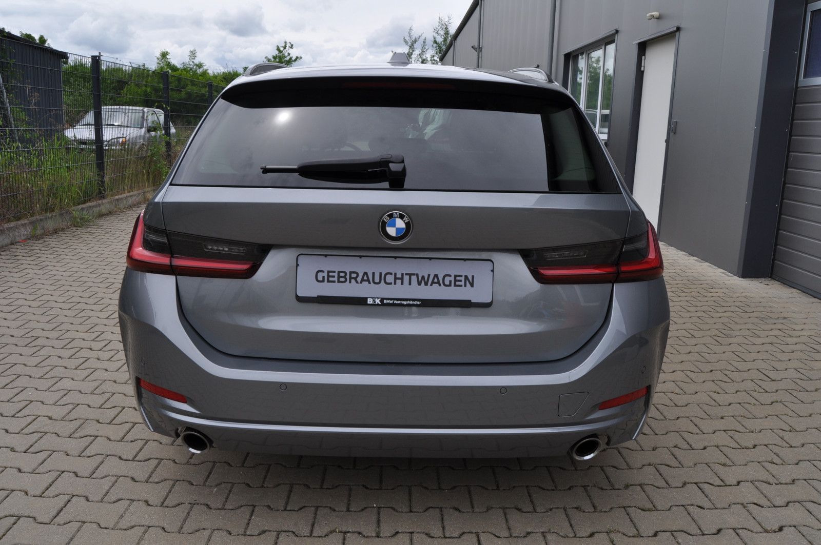 BMW 318i Touring Aut. LED Widescreen DAB Tempomat foto 4