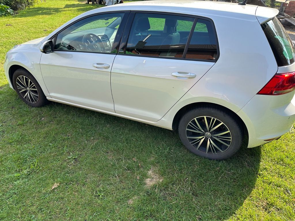 Image of Volkswagen Golf