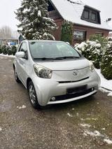 Toyota IQ Automatik Keyless Sitzheizung Bl... - Toyota IQ von privat