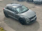 Volkswagen T-Roc Active 1.5 TSI LED KAMERA ACC NAVI SHZ - Volkswagen T-Roc aus 2021