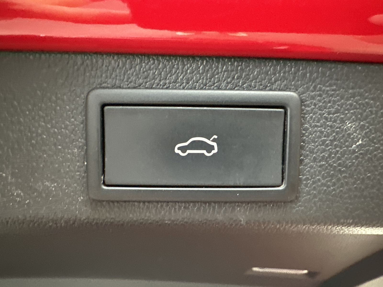 Fahrzeugabbildung SKODA Superb Combi 2.0 TDI DSG Premium Ed NAV+LED+PANO