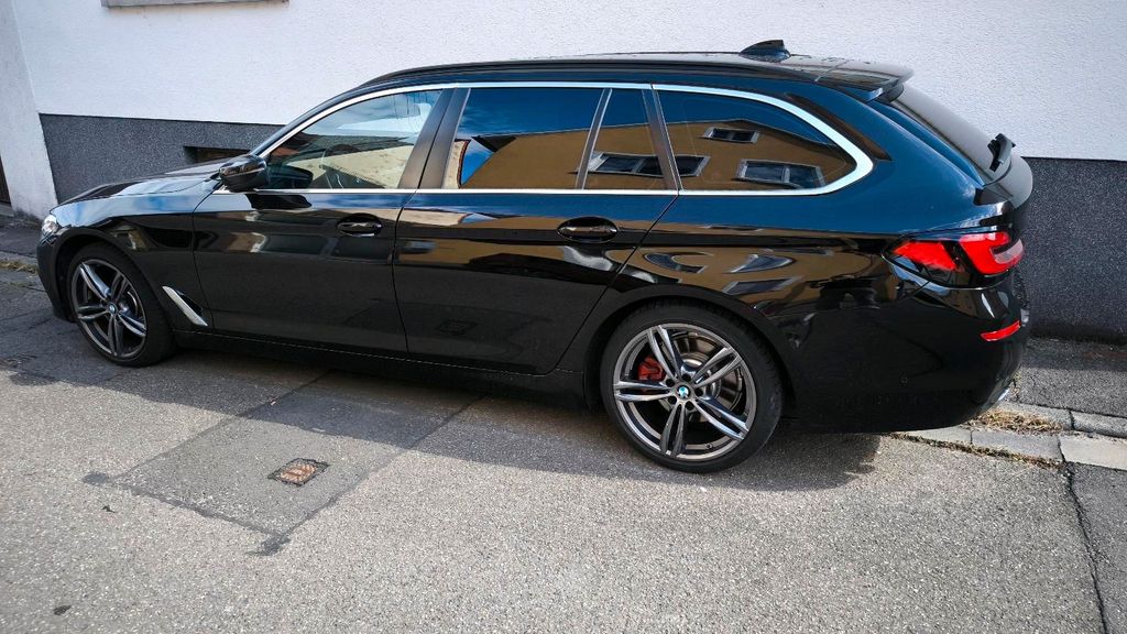 Image of BMW 520