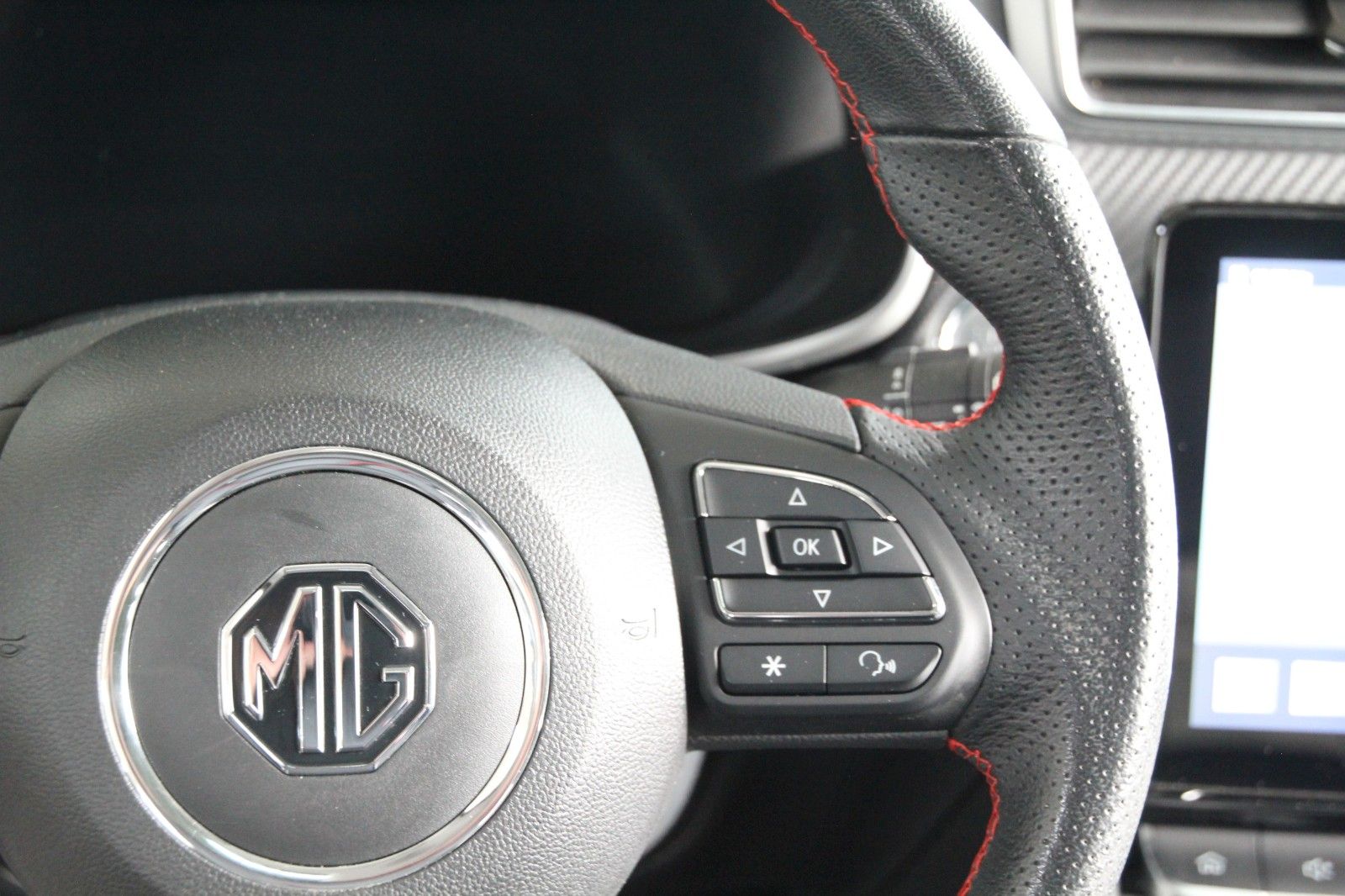 Fahrzeugabbildung MG ZS EV Luxury Maximal