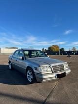 Mercedes-Benz W124 300 Turbo Diesel Automatik - Mercedes-Benz 300: D W124