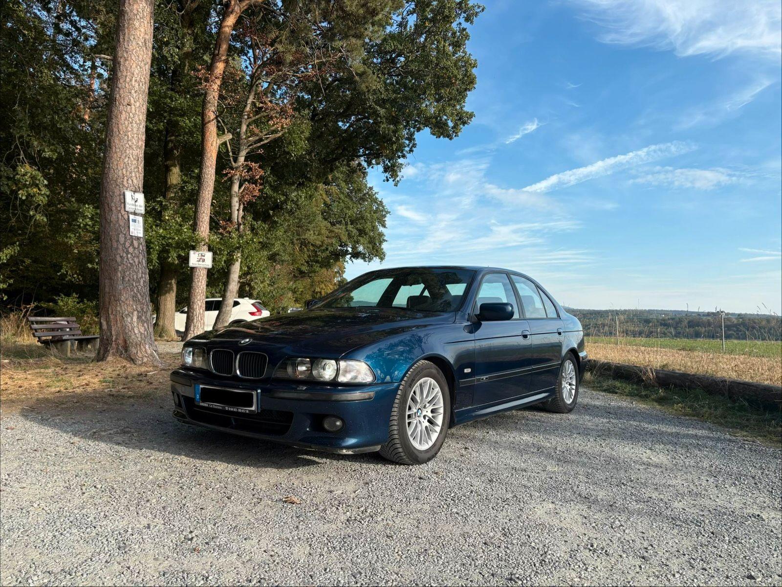 BMW 523