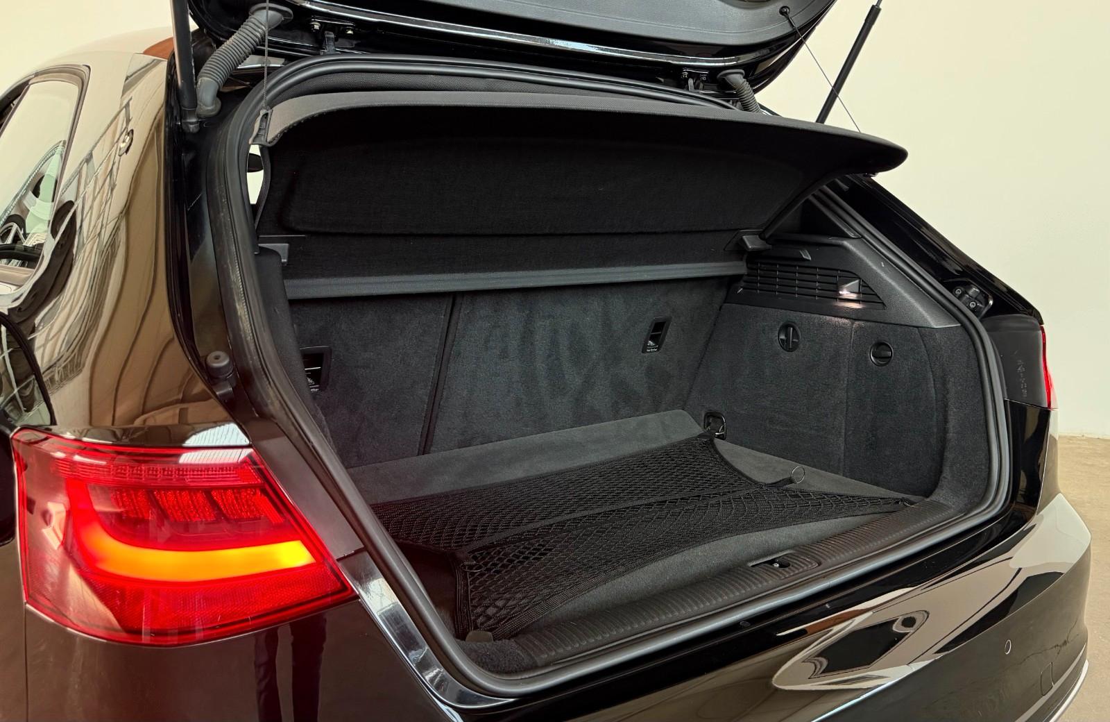 Audi S3 8V 2.0 TFSI QUATTRO 1.HAND SCHECKHEFT 8FACH