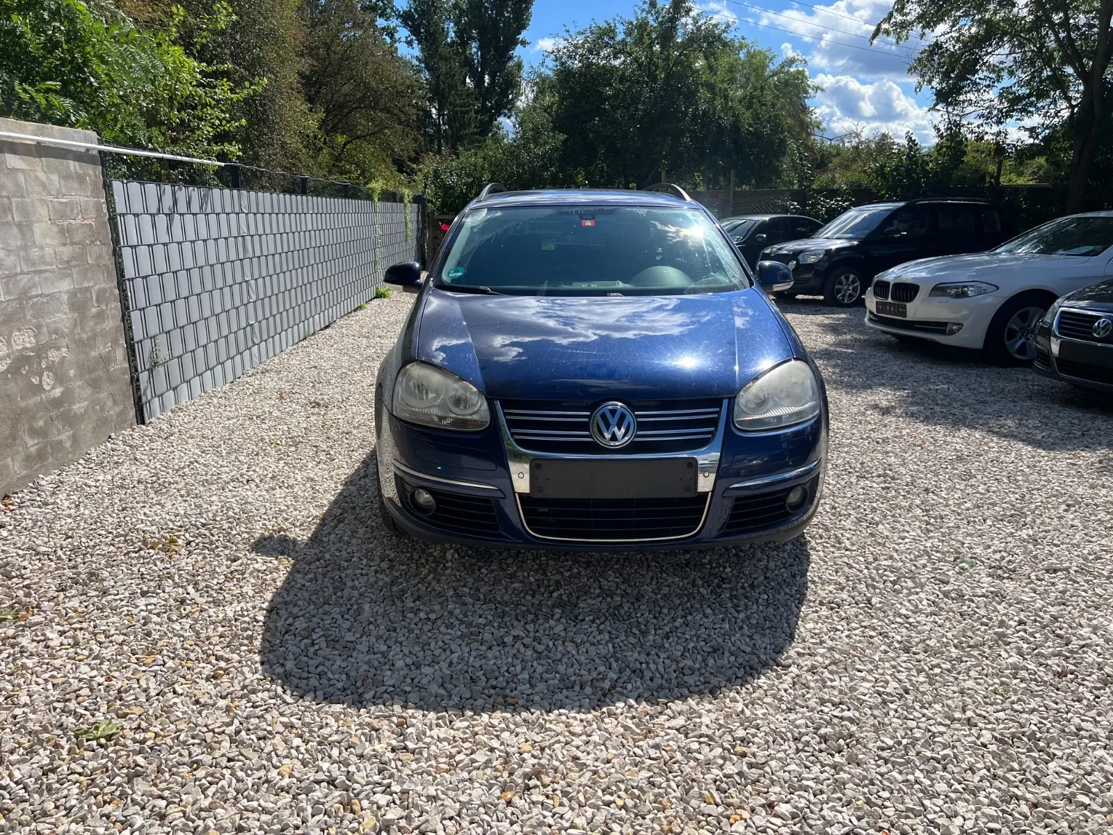 Volkswagen Golf 2009 — rear view