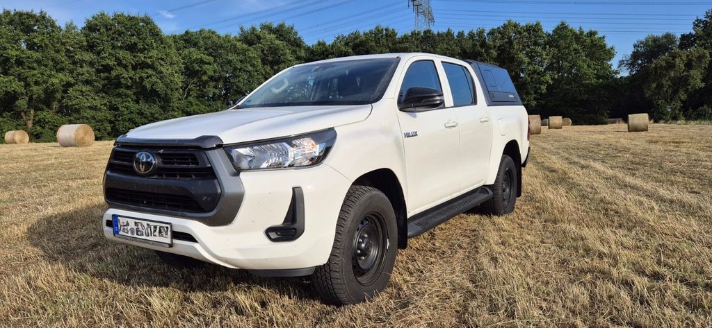 2025 Toyota Hilux