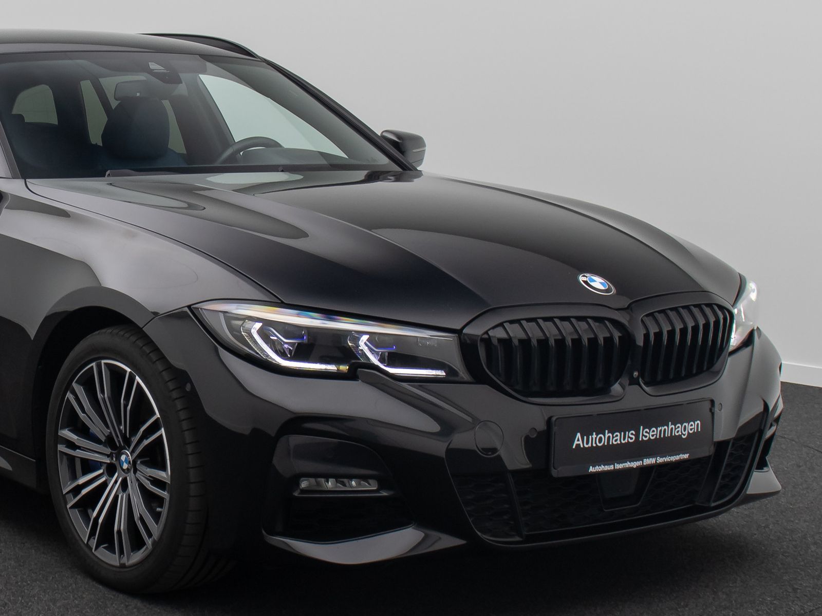 Fahrzeugabbildung BMW 320d xD M Sport DAB Laser Standhz 360°Individuai