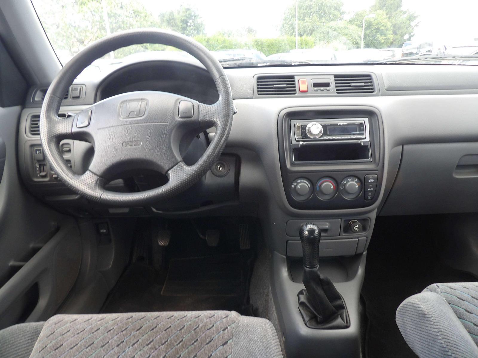 HONDA CR-V 2.0i 147ch 4x4 - CLIMATISATION - ATTELAGE - JANTES ALLIAGE