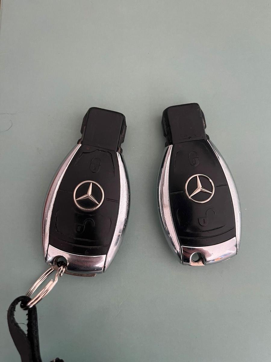 Mercedes-Benz C200 2009 — photo 15