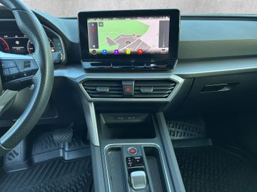 Seat Leon 1.5 eTSI FR AHK+Kam.+KeyLess+LED+Navi+Pano