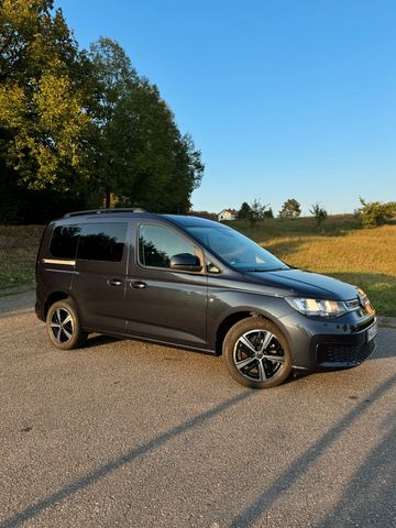 Volkswagen Caddy 2,0TDI 90kW SCR Life Rollstuhlumbau