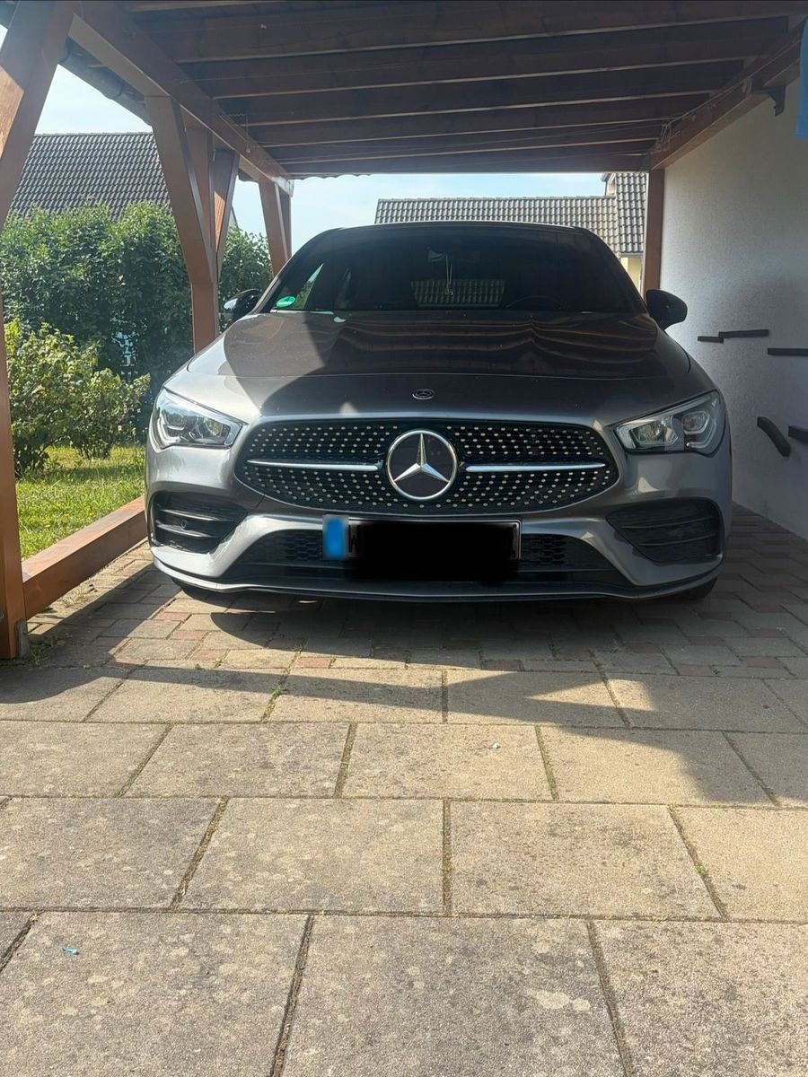 MERCEDES-BENZ Mercedes-Benz CLA 180 Shooting Brake AMG Line