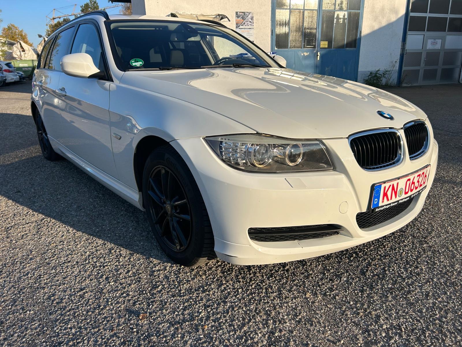 BMW 316 2012 — interior
