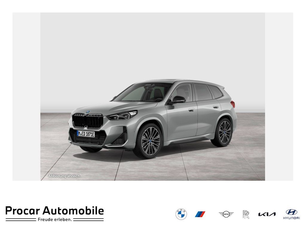 BMW iX1 2023