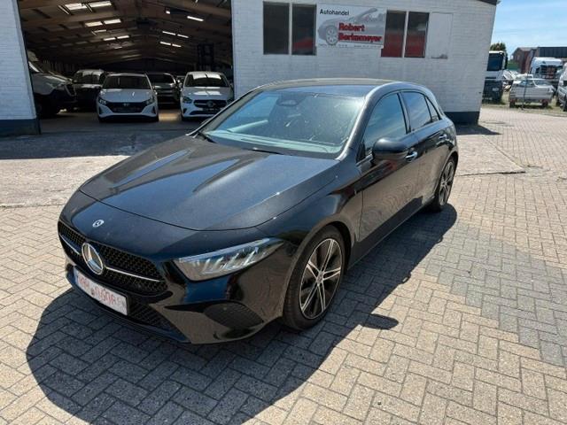 Mercedes-Benz A 180 A A 180 Night paket automatic
