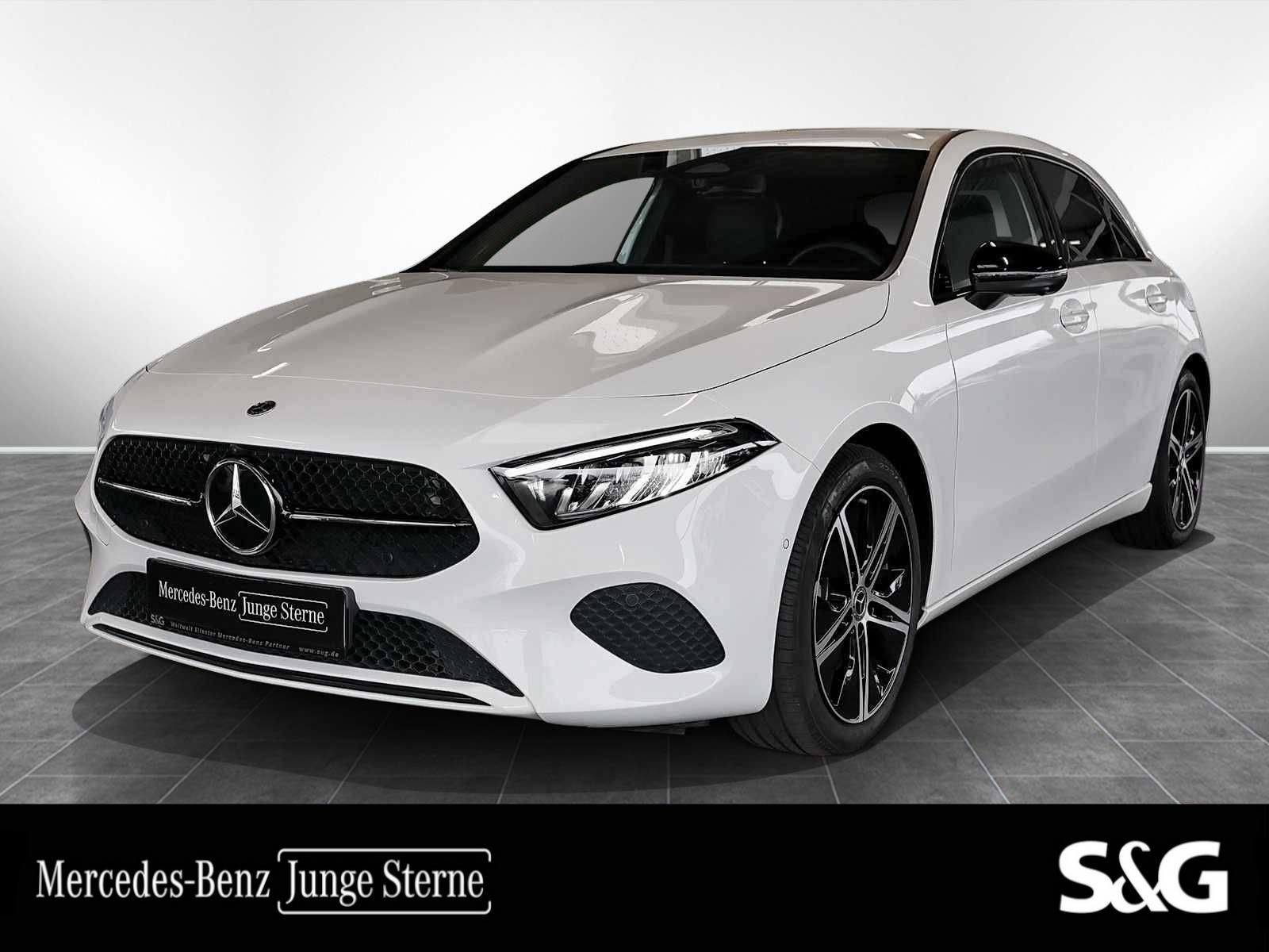 MERCEDES-BENZ A 220 4M AHK+DISTRO+TOTWINKEL+360°+NIGHT+LED+18"