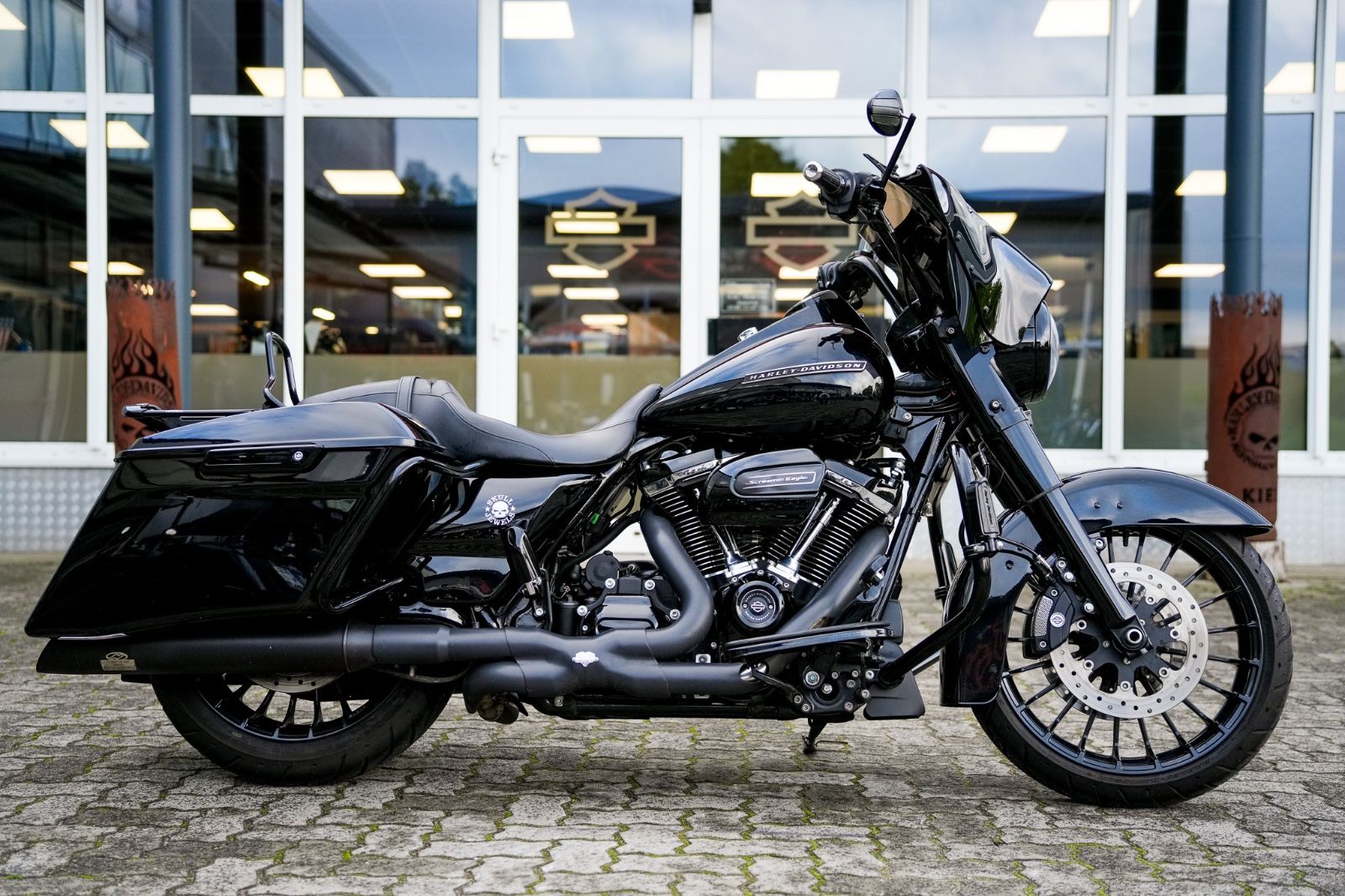 Fahrzeugabbildung Harley-Davidson FLHRXS Road King Special Fairing - Jekill