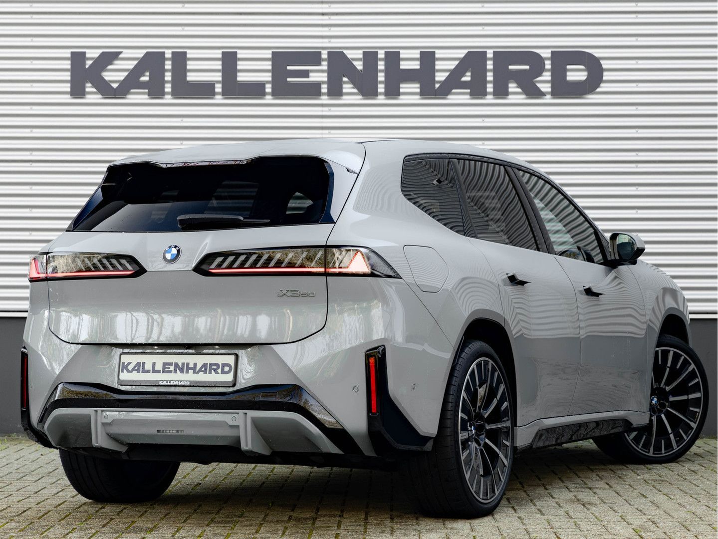BMW iX3 50 xDrive - M-Sport - Pano - Highway Assista imagem 2