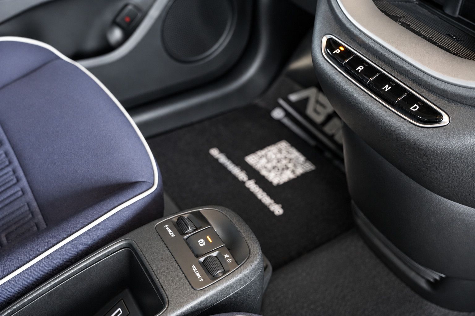 Fahrzeugabbildung Fiat 500 e Action *Klima*Sonderlackierung*Bluetooth