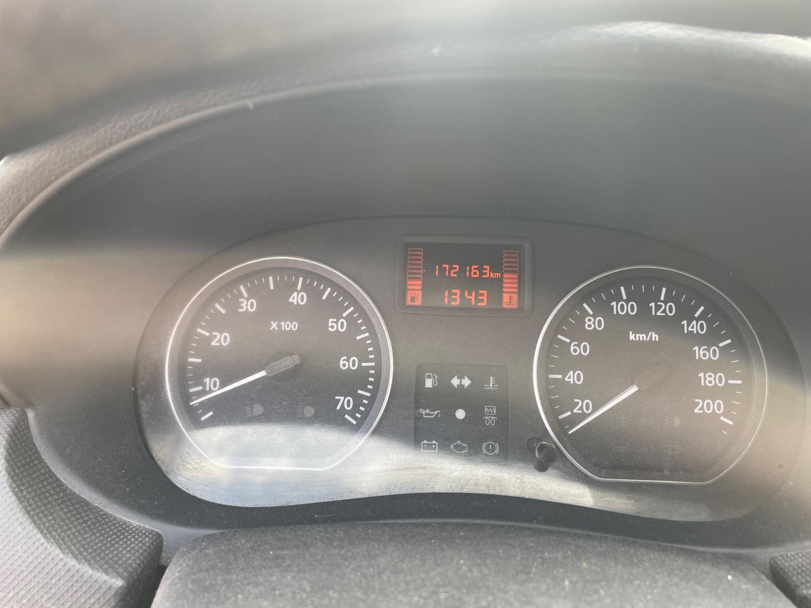 Dacia Sandero 2010 — photo 13