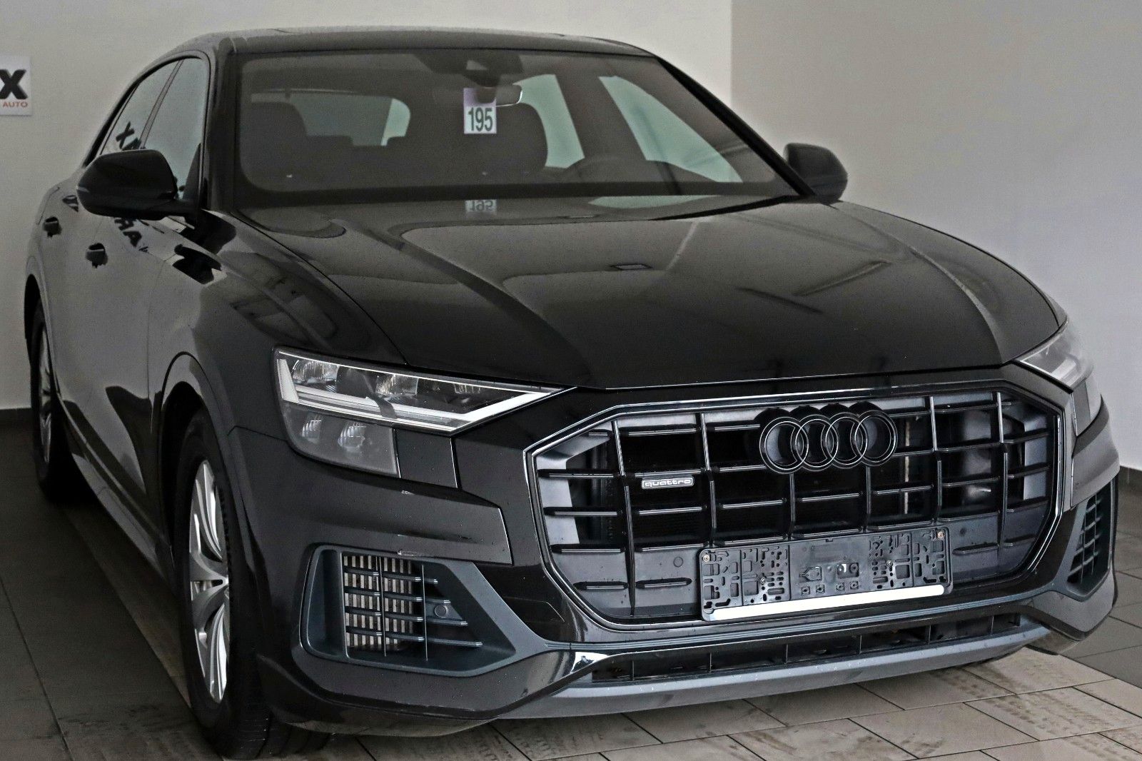 Fahrzeugabbildung Audi Q8 55 TFSI quattro, Navi,SH,Kamera,Panorama,B&O