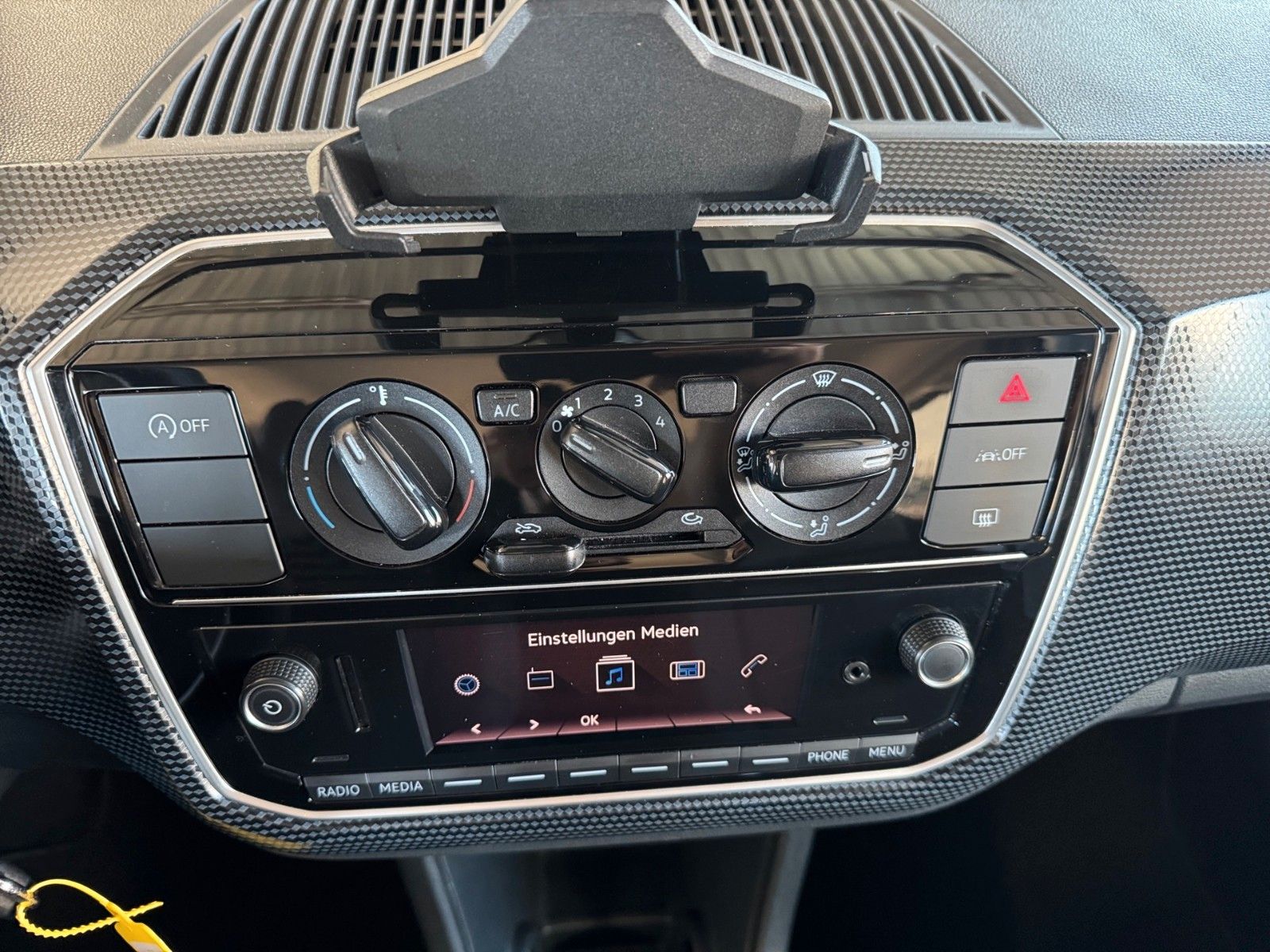 Fahrzeugabbildung Volkswagen up! move up! 1.0 MPI