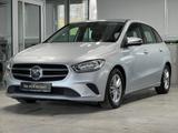 Mercedes-Benz B 180d Style AHK NAVI PDC&KAM+KLIMA+SHZ+EUR6TEMP - gebrauchte Mercedes-Benz B 180 aus dem Jahr 2020
