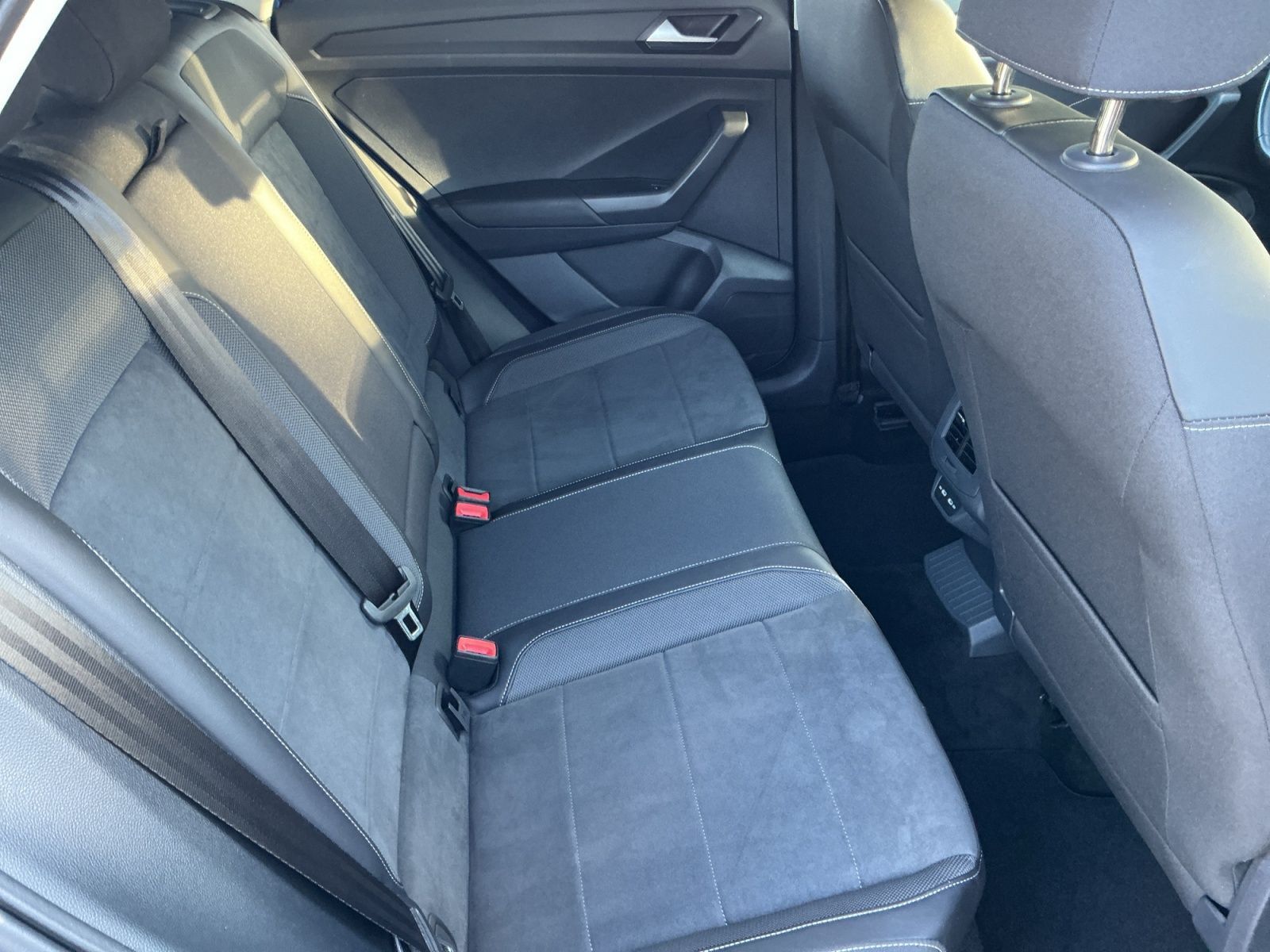 Volkswagen T-Roc - Bild 16