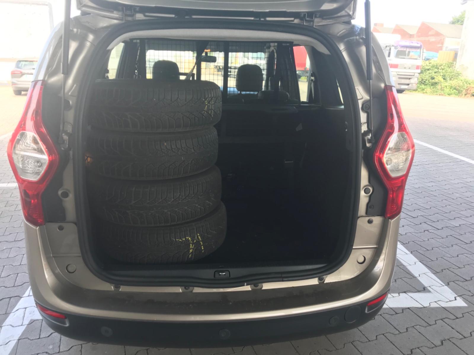 Dacia Lodgy 2015 — photo 9