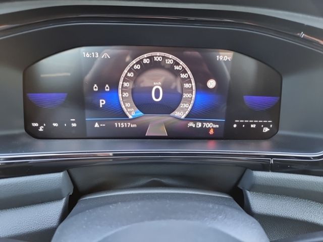 Fahrzeugabbildung Volkswagen T-Roc Cabriolet R-Line 1.5 TSI KAMERA SHZ STHZG