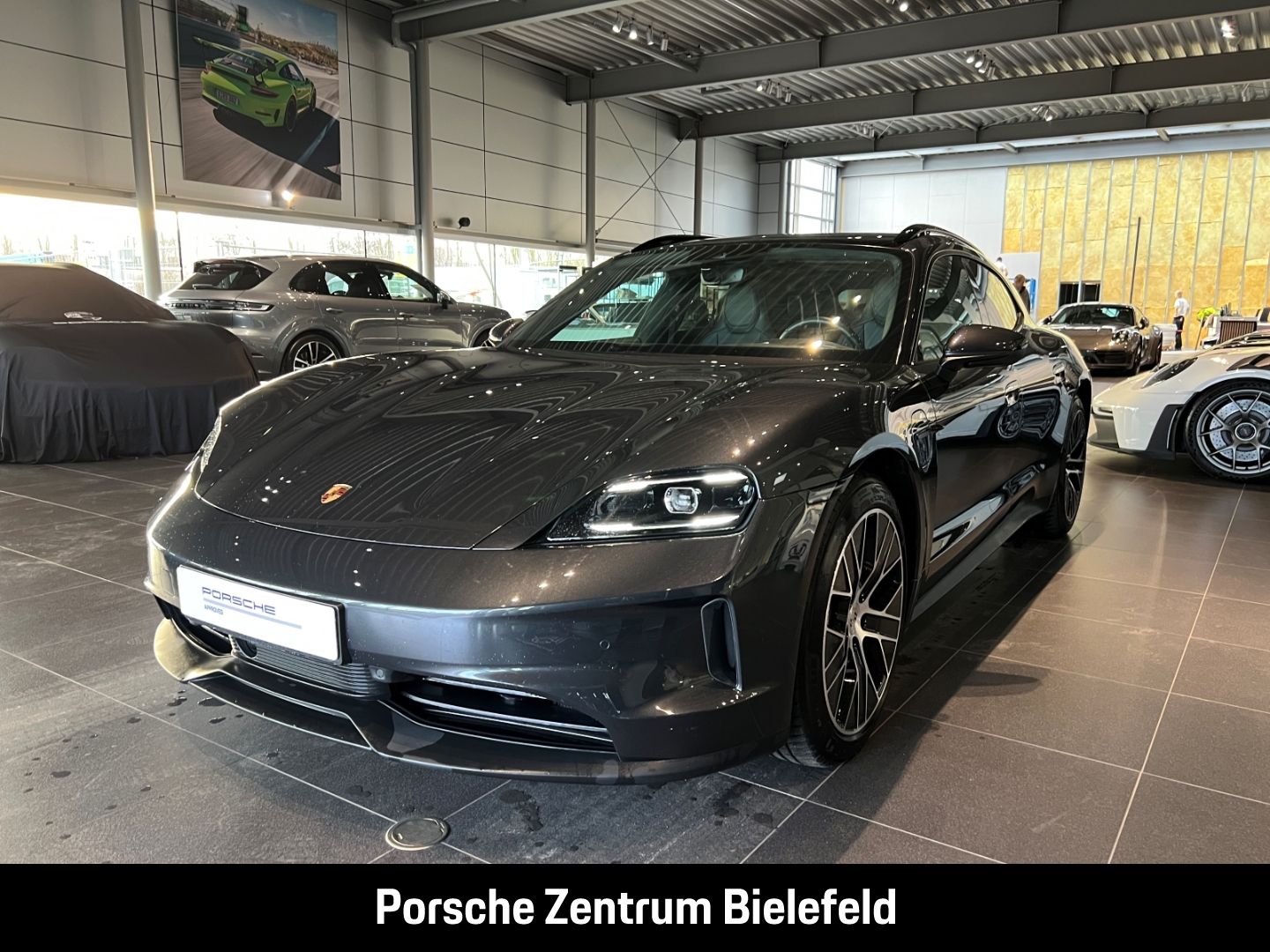 PORSCHE Taycan Sport Turismo Panoramadach BOSE 20-Zoll