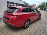 Hyundai i30 cw Family Autom NAVI Klima ALU Winterp. Kame - Hyundai i30 Tageszulassungen