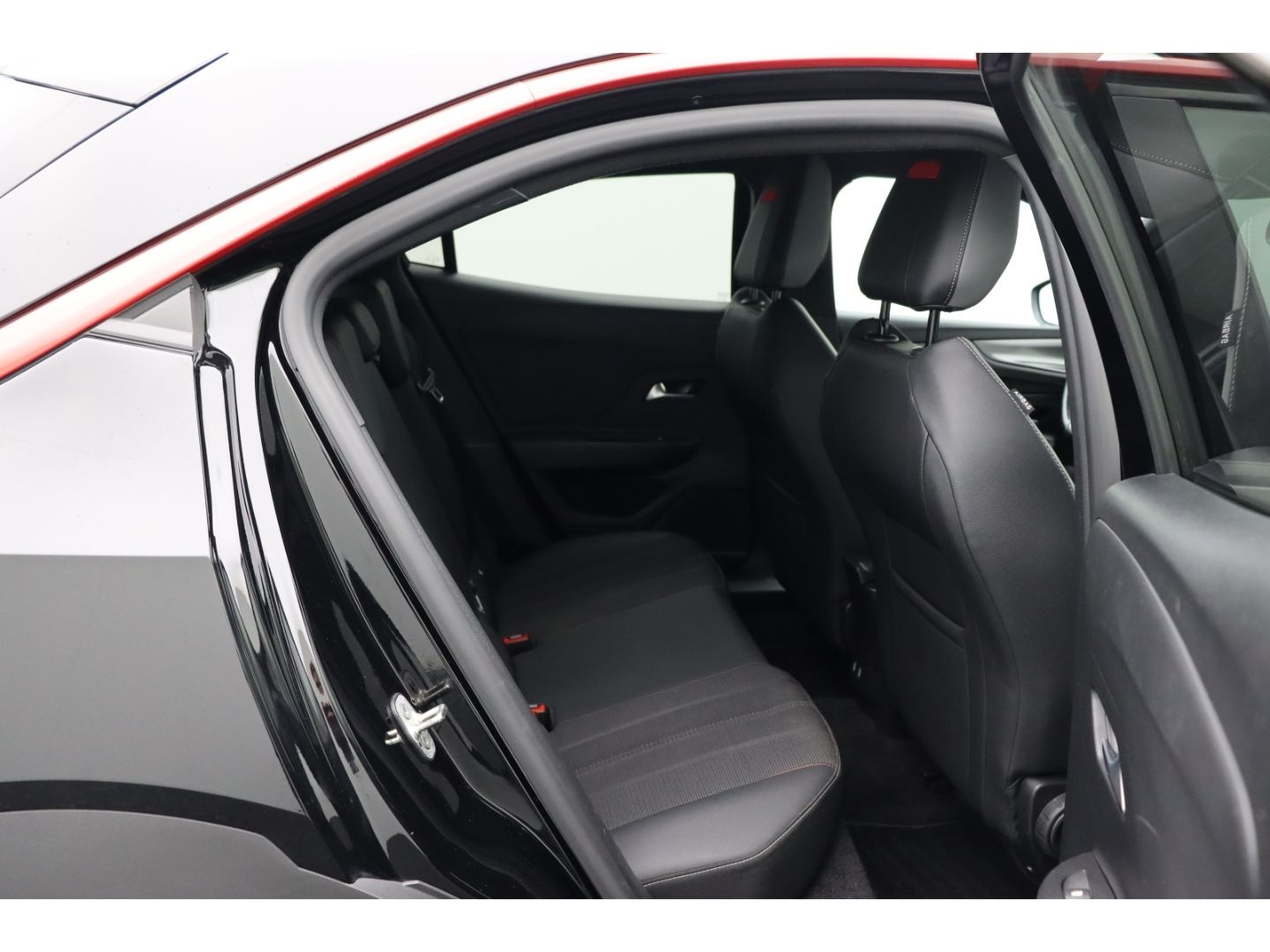 Fahrzeugabbildung Opel Mokka-e e GS Line Kamera SHZ Einparkhilfe ACC