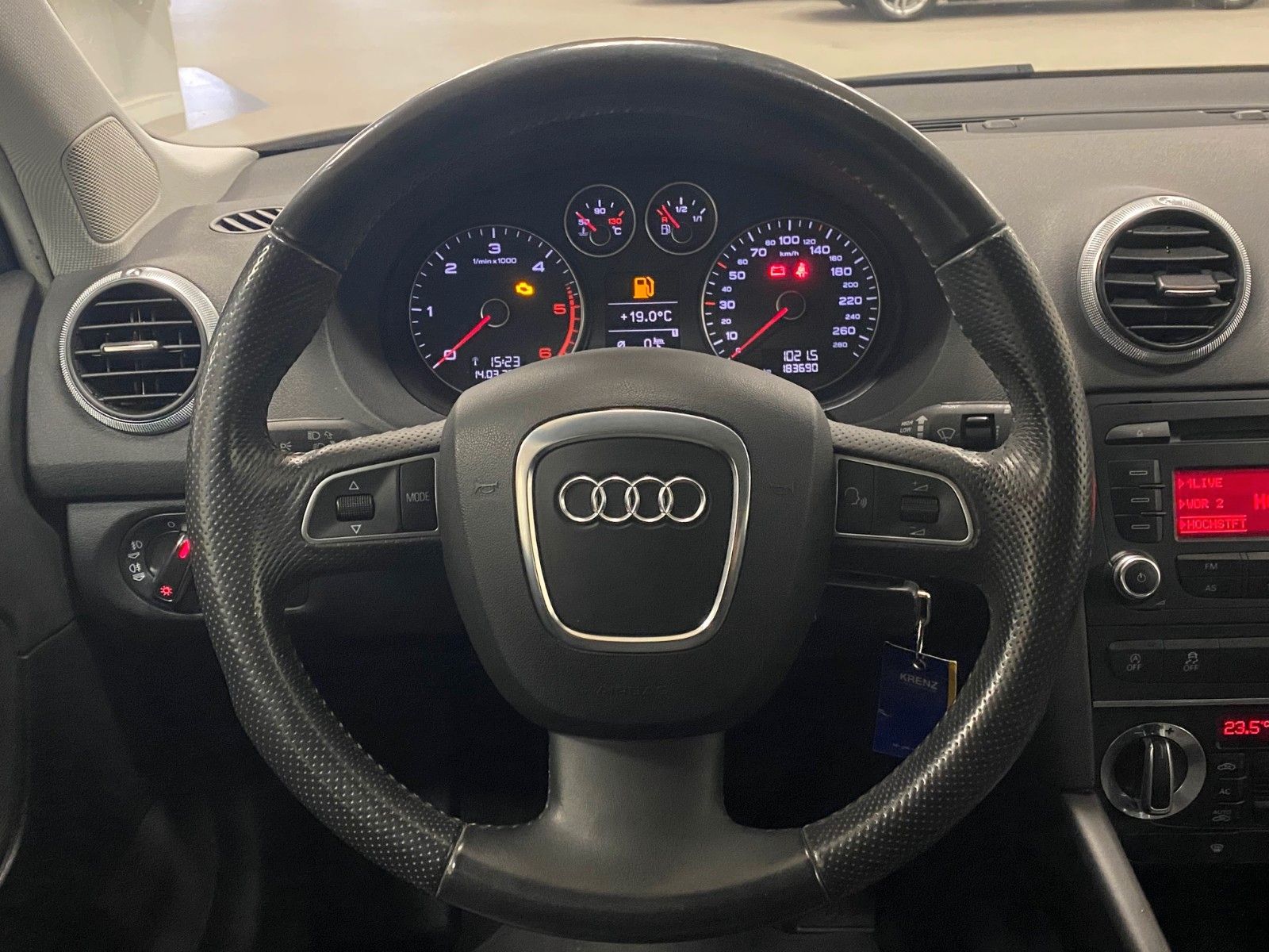 Fahrzeugabbildung Audi A3 2.0 TDI Ambition Sportback+GARANTIE+17"ALU+BC