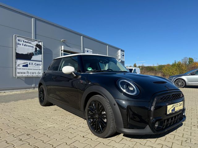 MINI Cooper S 2.0 7G-DKG CLASSIC TRIM 3-türig Navi/SH