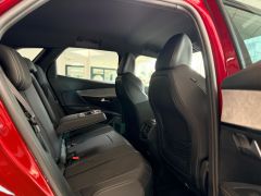 PEUGEOT 3008 Hybrid GT Black Line Ultimate Standheizung!