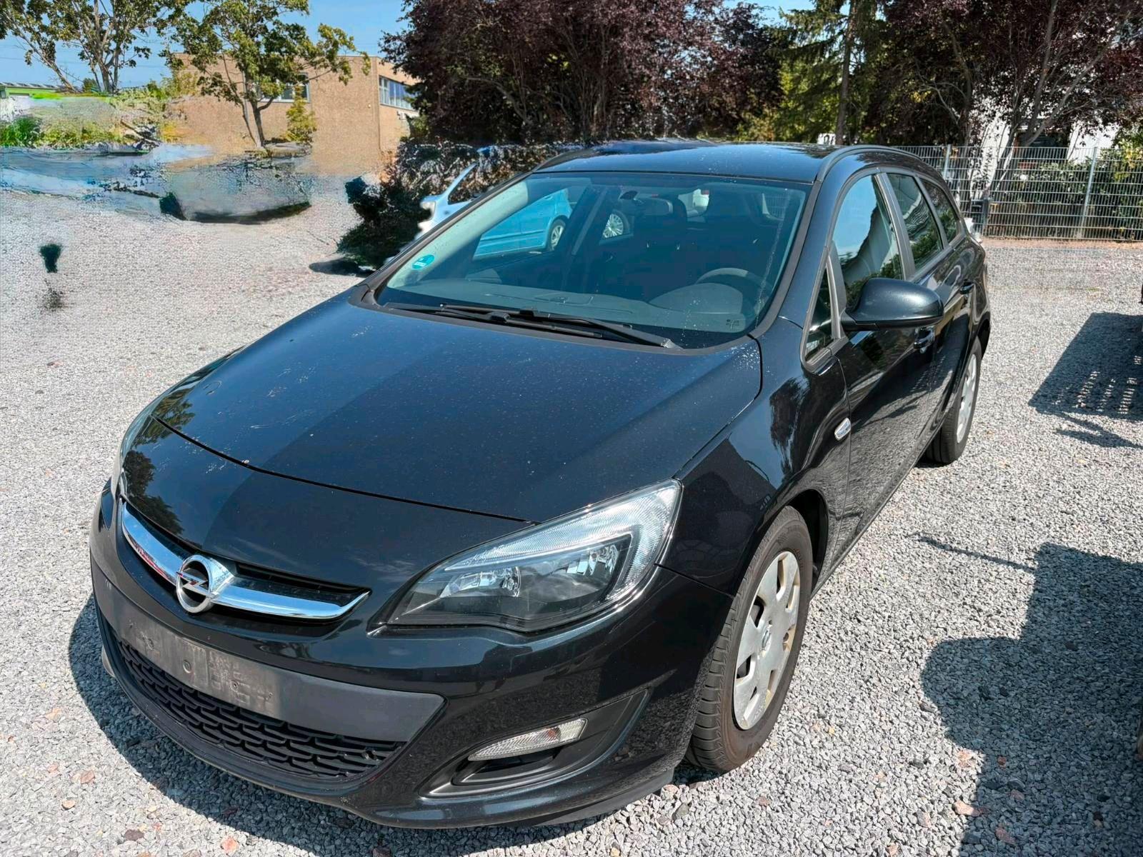 Opel Astra 2013 — engine 95 HP (70kW)