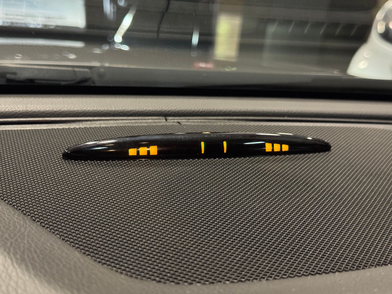 Fahrzeugabbildung Mercedes-Benz CLA 180 Coupe SPORTPAKET URBAN NIGHT NAVI KAMERA