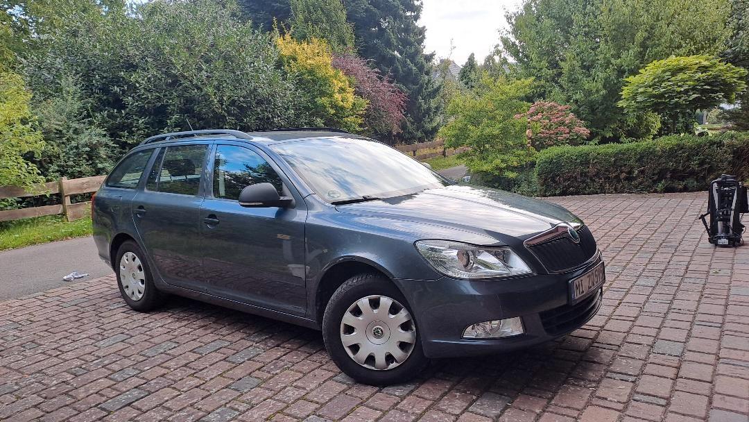 Skoda Octavia 2012 — engine 1.595 cm³, 102 HP (75kW)