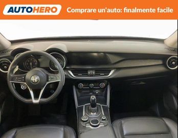Alfa-Romeo Stelvio - 8