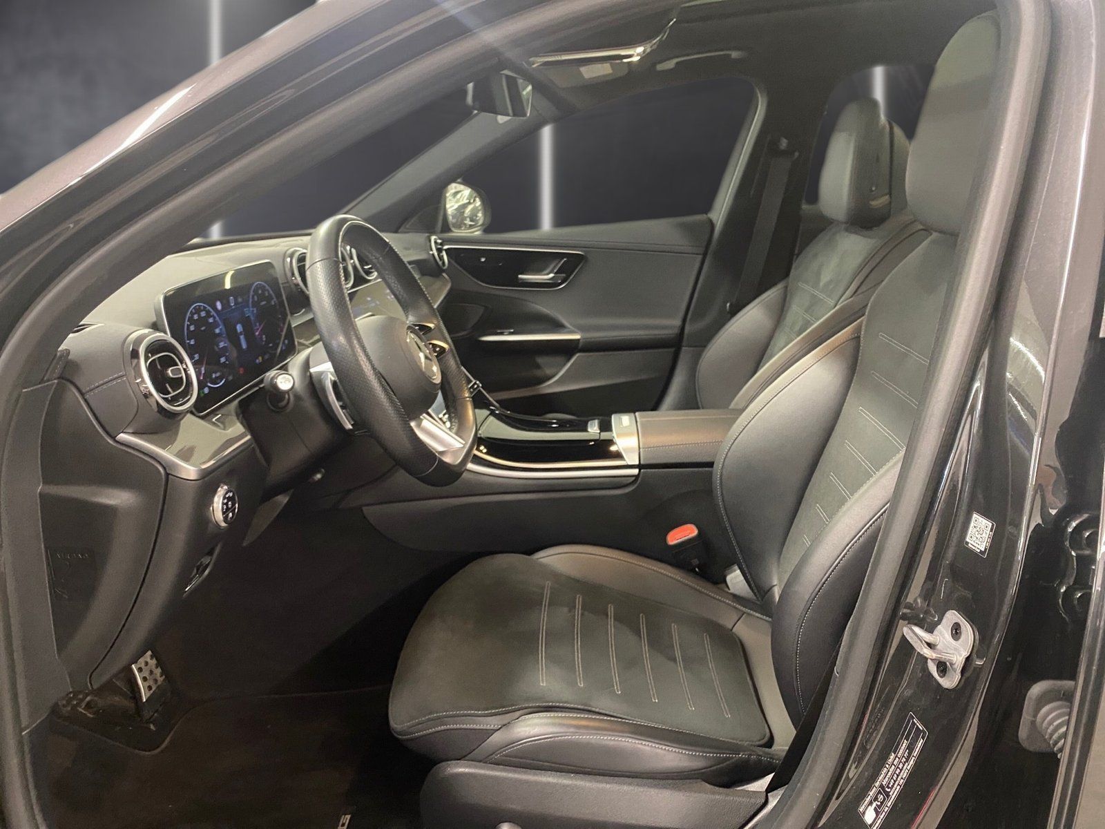Fahrzeugabbildung Mercedes-Benz C 300 T AMG*Panorama*Distro*AHK*Night*LED*Totwin