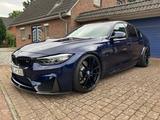 BMW M3 F80 Competition DKG Tansanitblau Individual - gebrauchte BMW M3 aus dem Jahr 2017