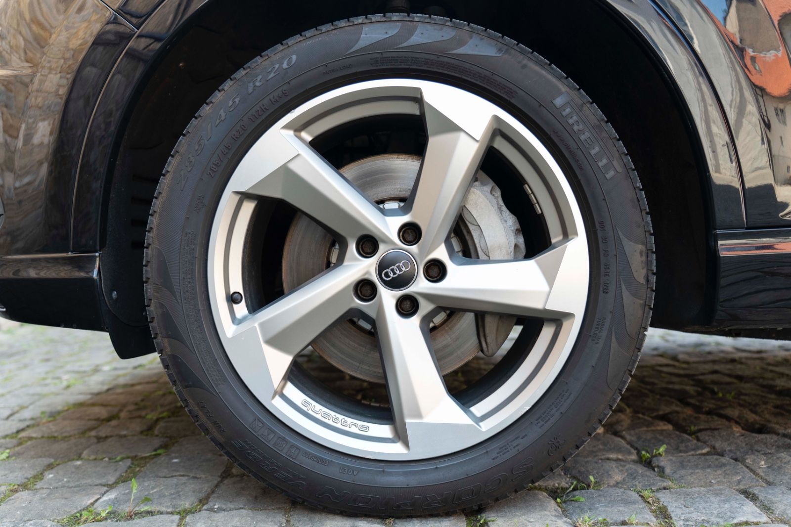 Fahrzeugabbildung Audi Q7 3.0 TFSI Quattro S-LINE LED 360° PANO 7SITZE