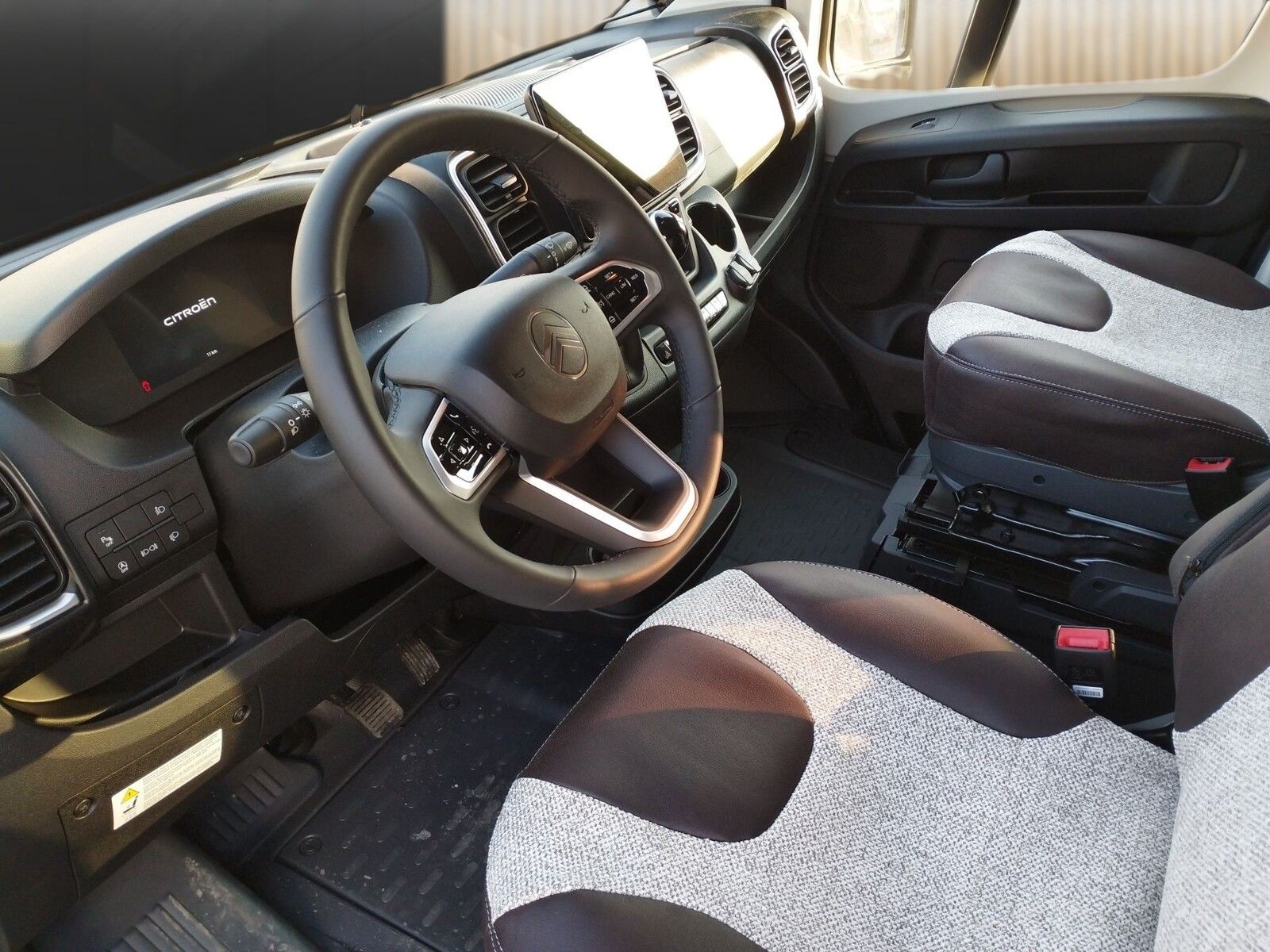 Fahrzeugabbildung Pössl Roadcruiser Revolution Citroen Premium, 180 PS