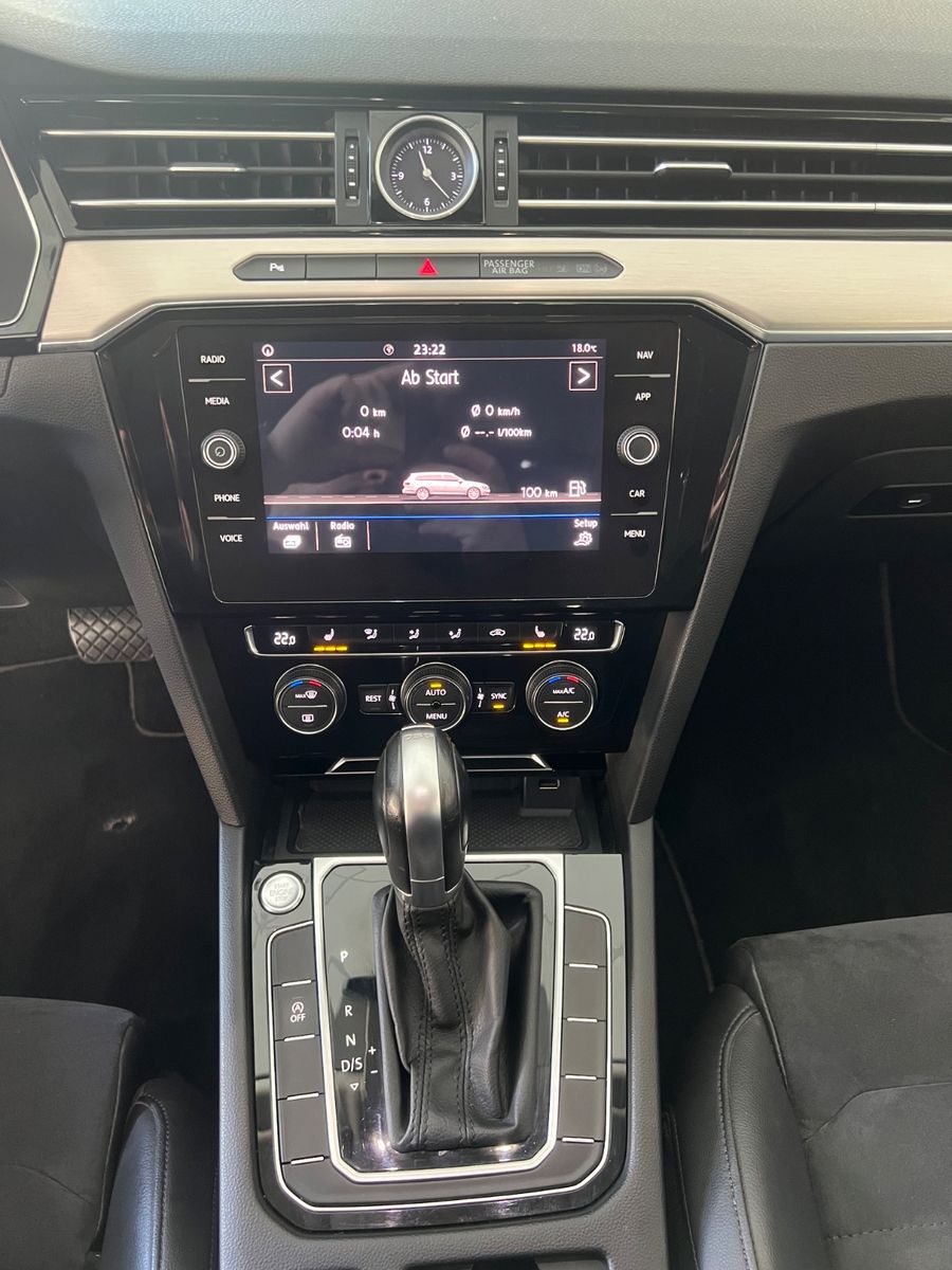 Fahrzeugabbildung Volkswagen Passat 2.0TDI DSG Variant Highline *MASSAGE*
